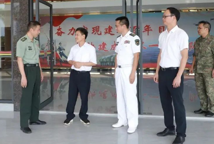 黃創優開展“八一”建軍節慰問